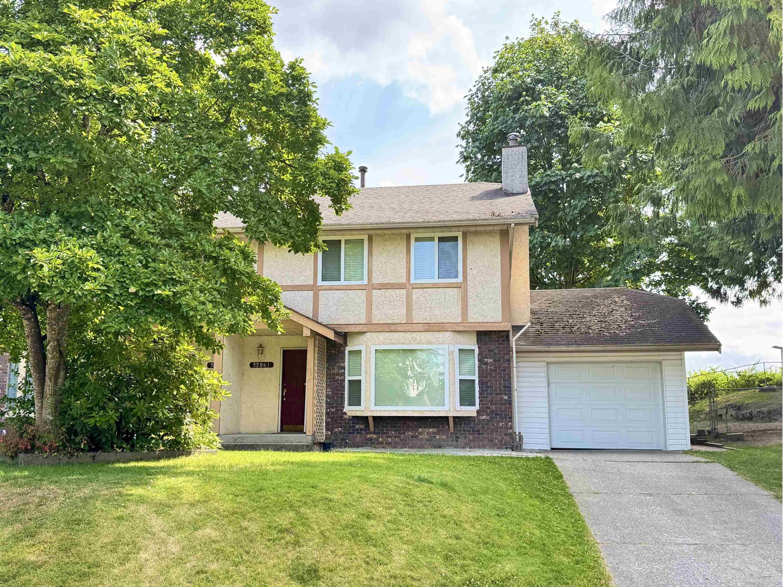 32861 CAPILANO STREET, abbotsford, British Columbia V2S7B4