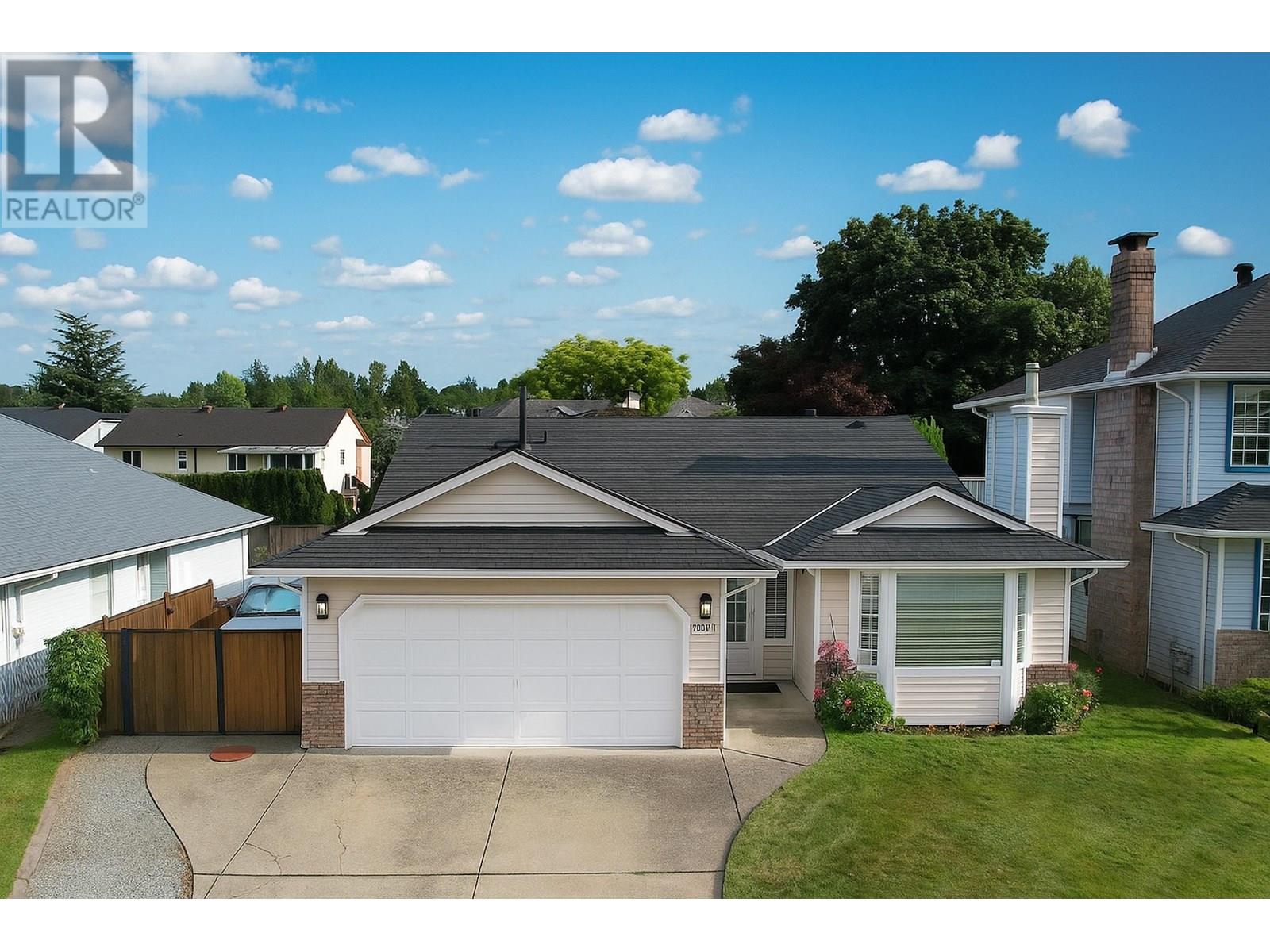 22070 126 AVENUE, maple ridge, British Columbia V2X0V7