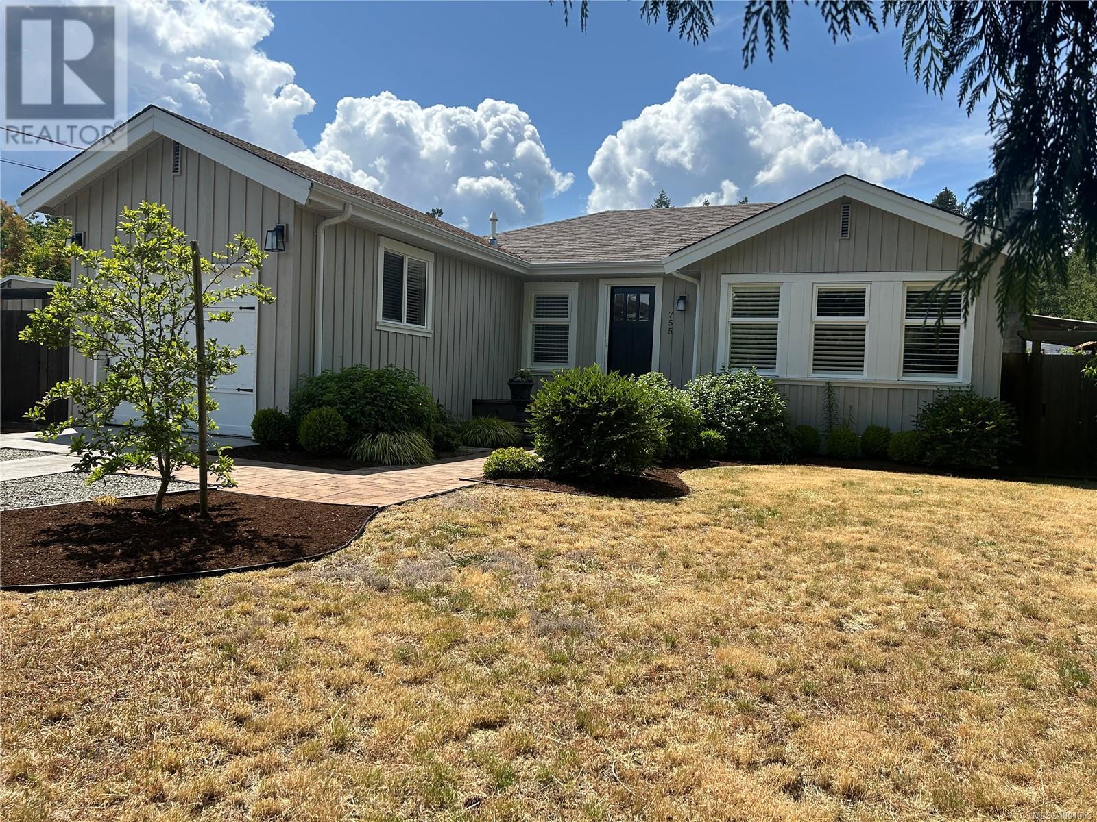 Property at 755 Beach Rd image 1