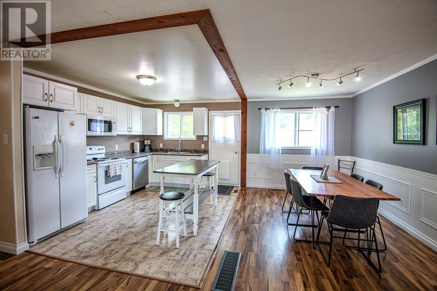 Property at 116 Wolverine Avenue image 3