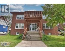 1441 ELLIS East