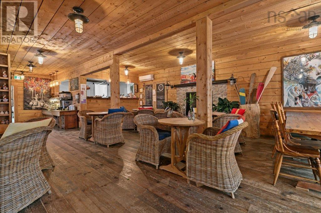 43 Queen Street, Chester, Nova Scotia  B0J 1J0 - Photo 6 - 202501376