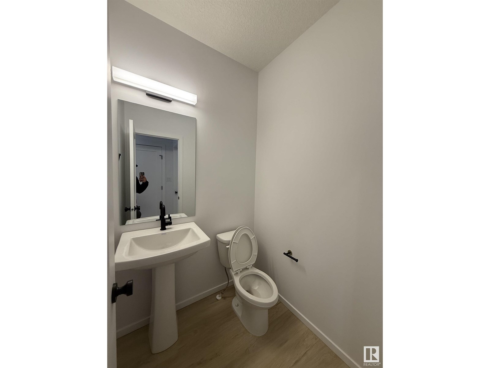 Property at 7726 174A AV NW NW image 2