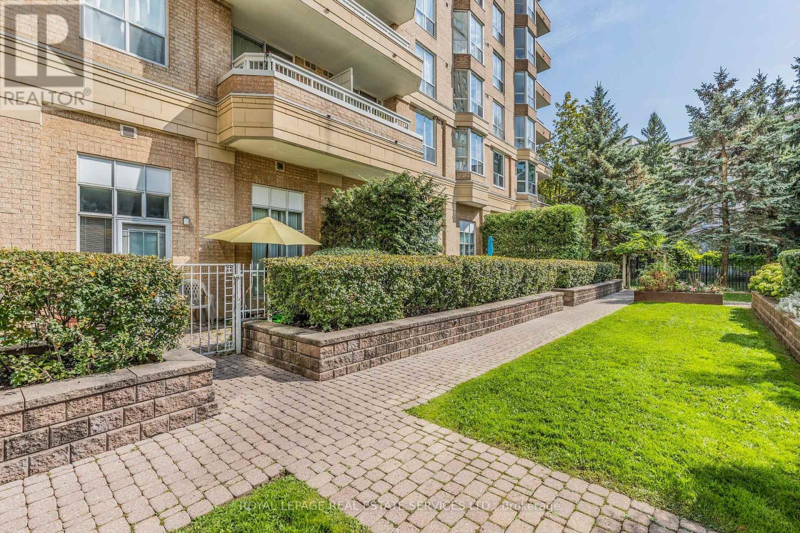 Property at 204 - 11 THORNCLIFFE PK DRIVE image 3