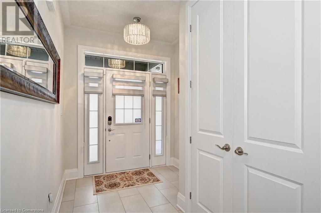 Property at 292 CHOKECHERRY Crescent image 3