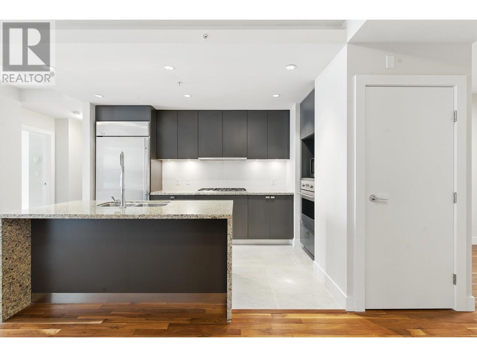 305 6080 IONA DRIVE, vancouver, British Columbia V6T0A4