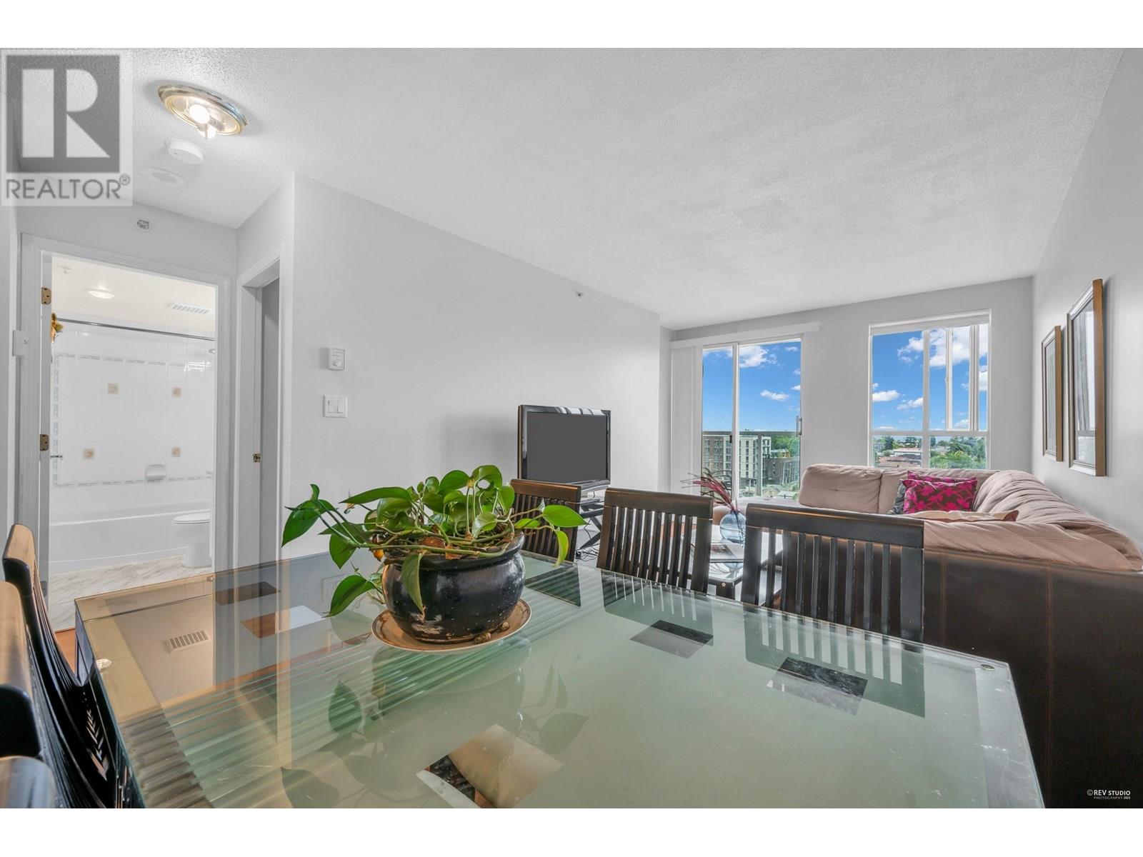 Property at 1007 3489 ASCOT PLACE image 3