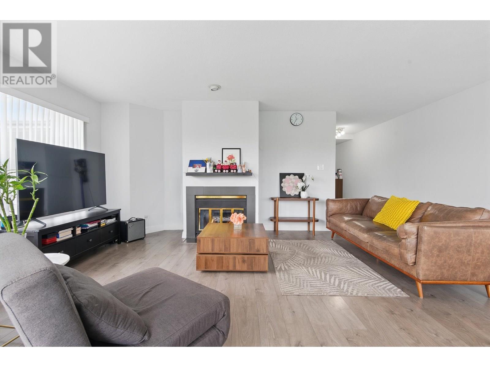 104 7480 GILBERT ROAD, richmond, British Columbia V7C3W2