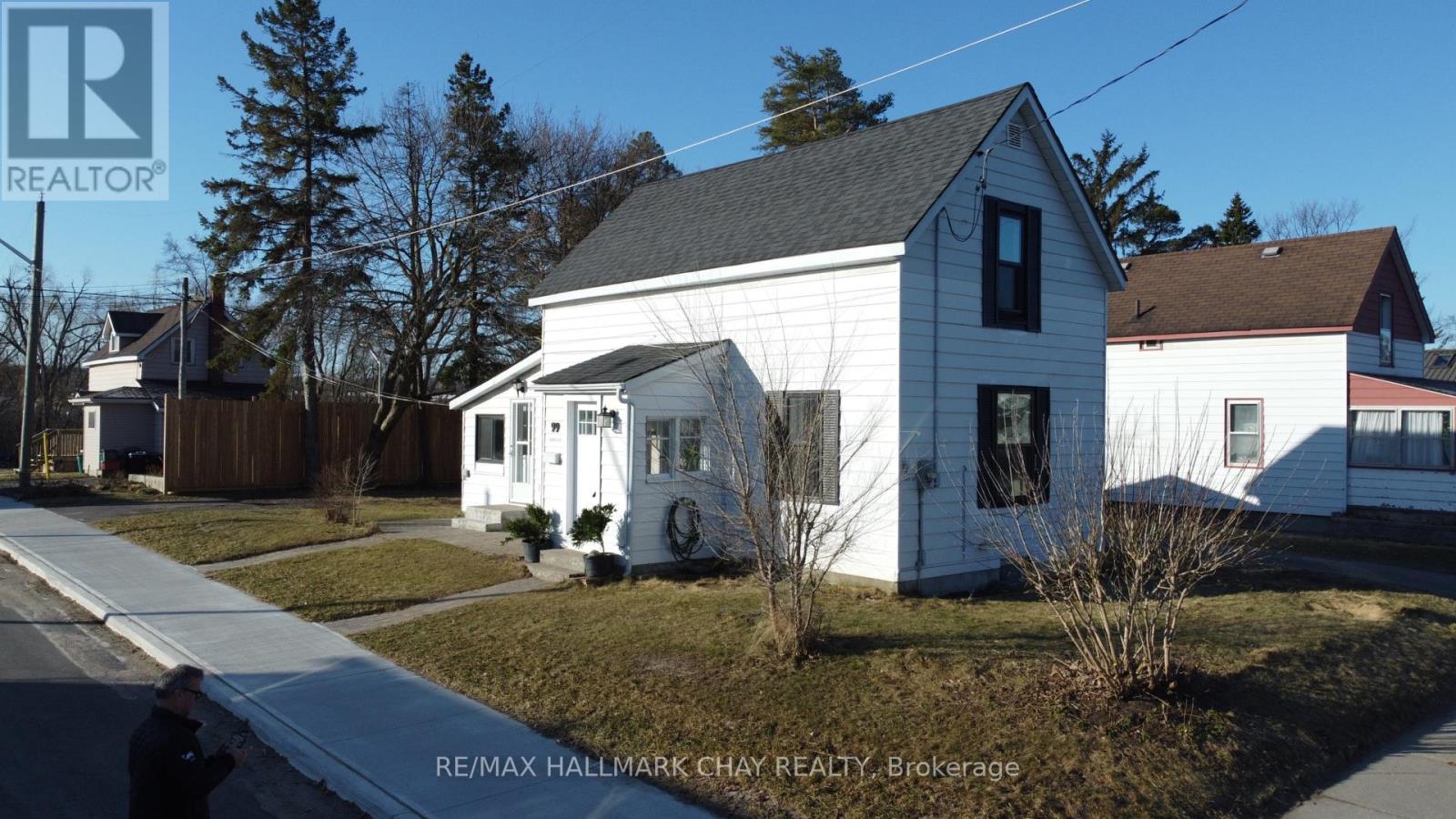 Property at 99 JOHN STREET W image 1