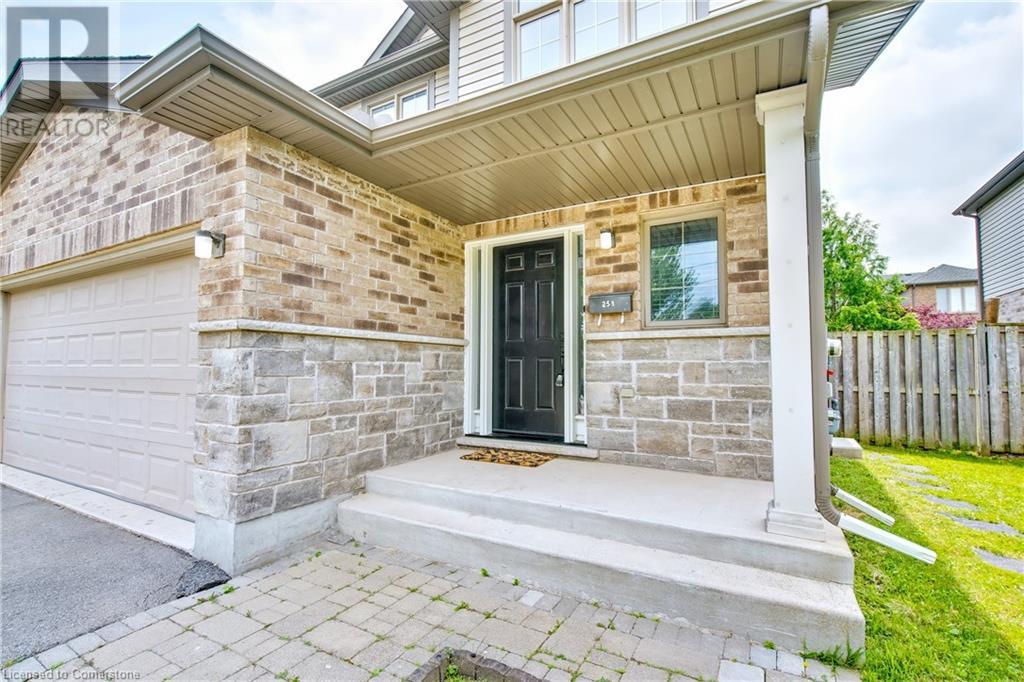 Property at 251 PELHAM Road image 3