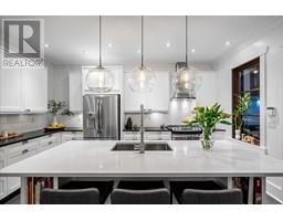 3394 Mahon Avenue, North Vancouver, Ca