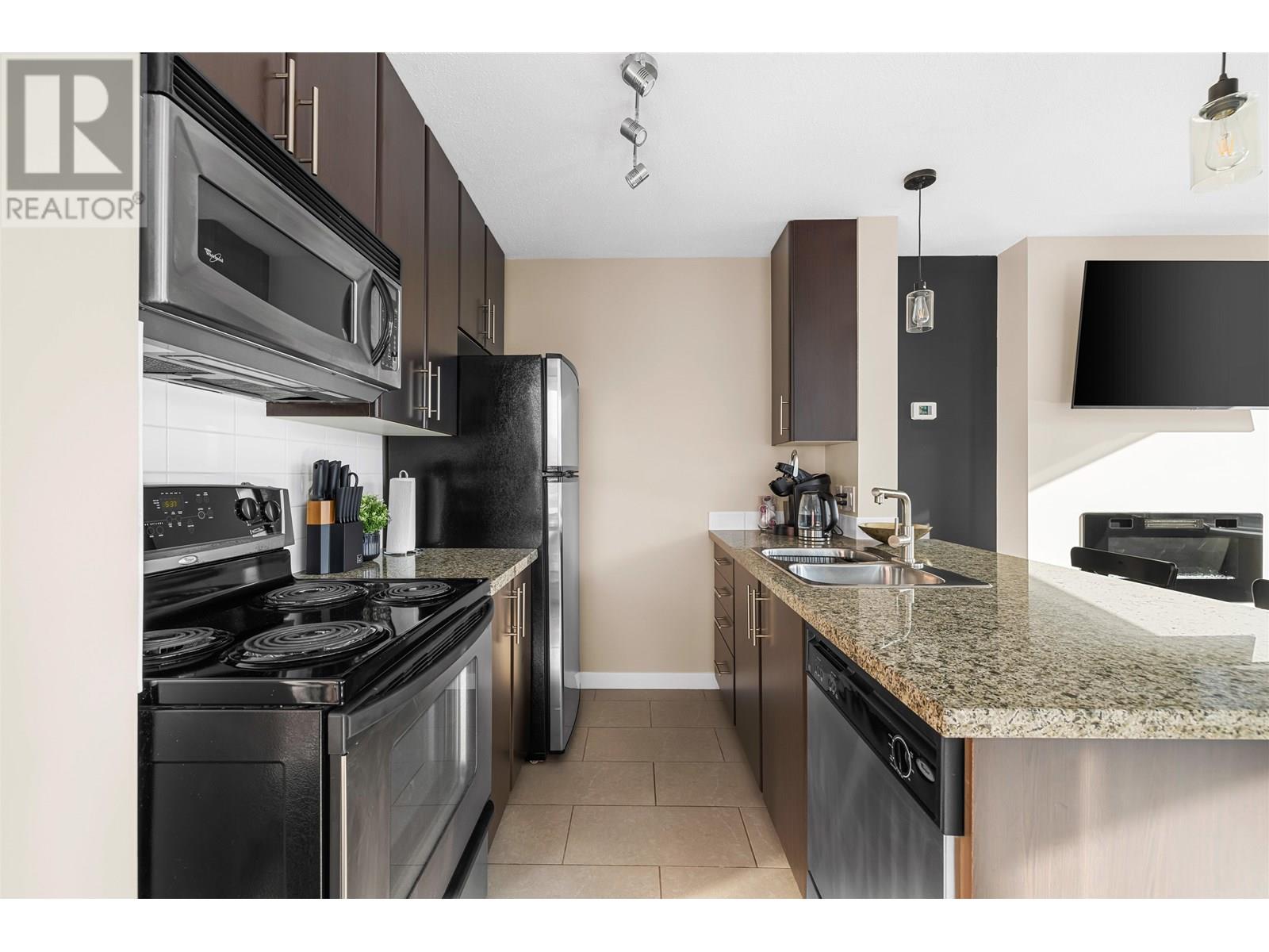 3005 688 Abbott Street, Vancouver, British Columbia  V6B 0B9 - Photo 3 - R3018852