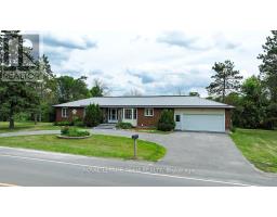 517 DONALD B. MUNRO DRIVE, Ottawa, Ontario