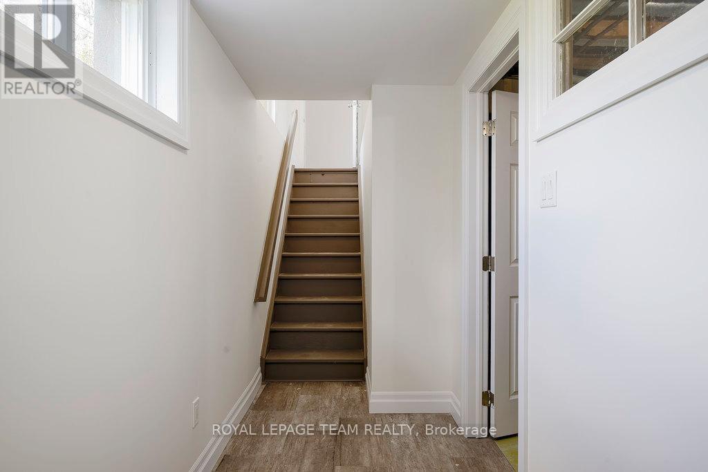517 Donald B. Munro Drive, Ottawa, Ontario  K0A 1L0 - Photo 21 - X12235757