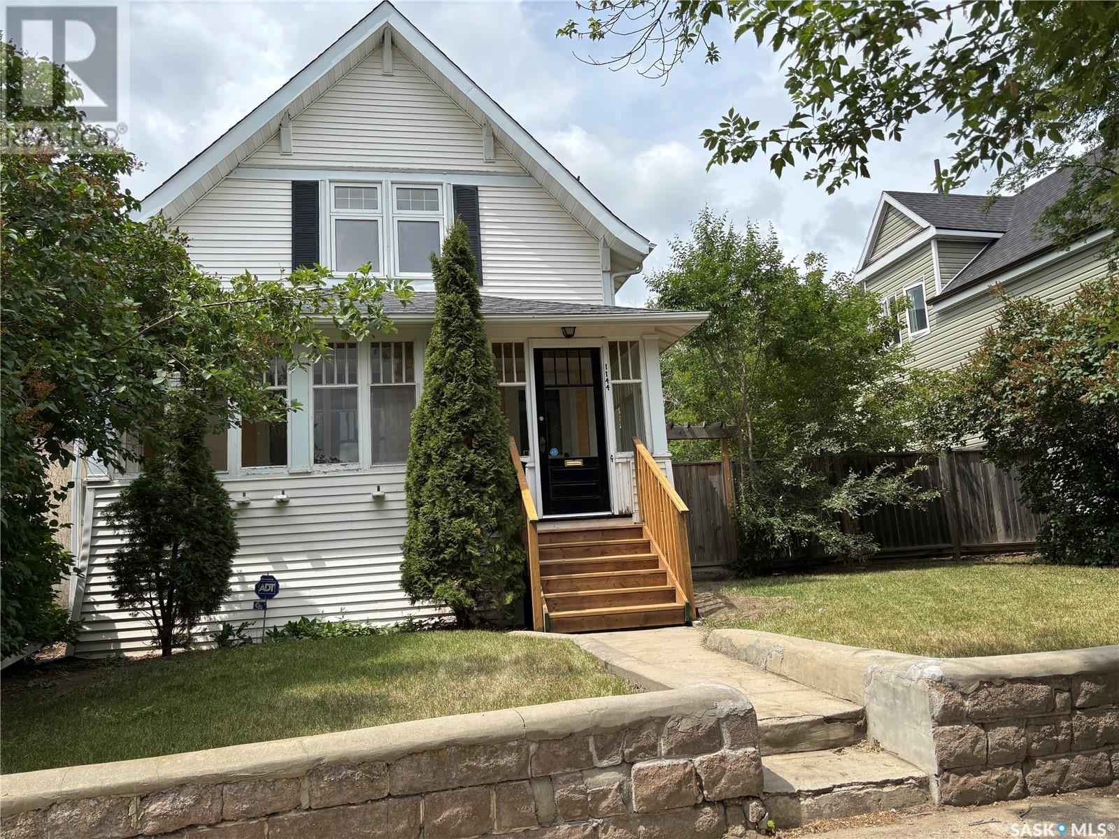 1144 Chestnut AVENUE NE, moose jaw, Saskatchewan