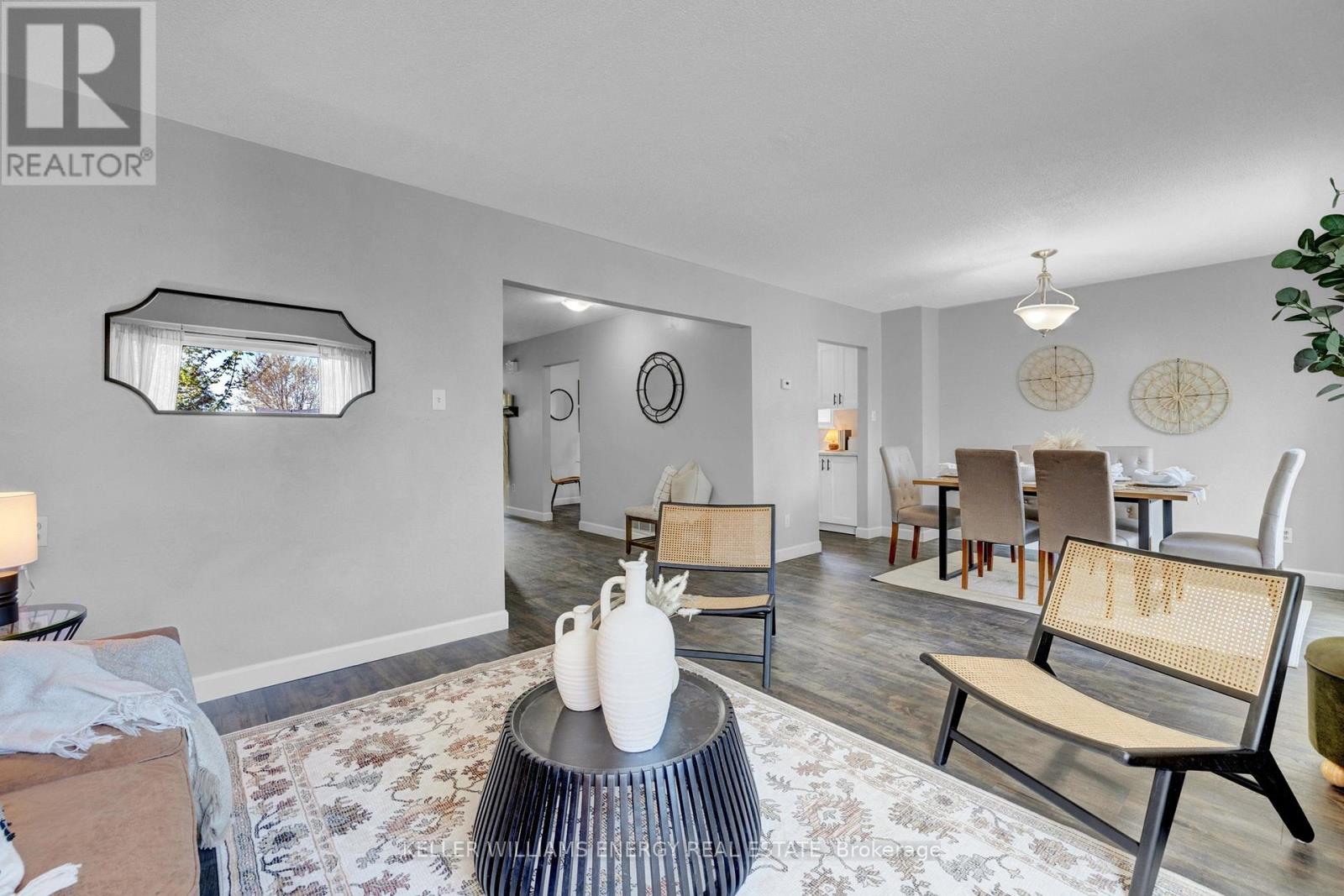 Property at 54 ALONNA STREET image 5