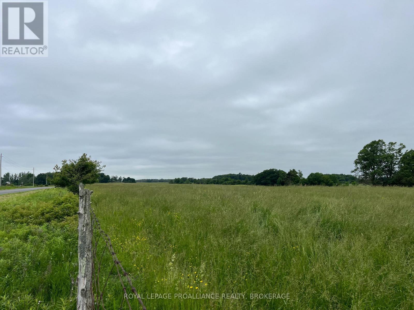 15 Irvine Bay Lane, Frontenac Islands, Ontario  K0H 2Y0 - Photo 2 - X12240007