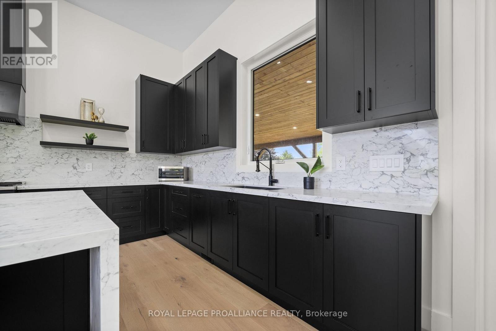 2528 County Rd 3, Prince Edward County, Ontario K0K 1L0 - Photo 12 - X12240297