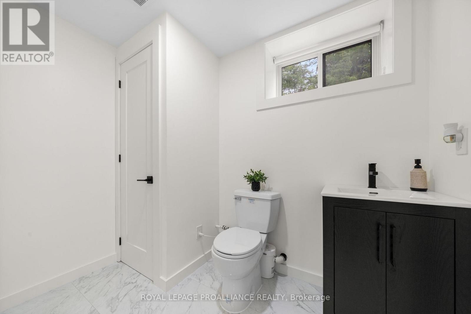 2528 County Rd 3, Prince Edward County, Ontario K0K 1L0 - Photo 32 - X12240297