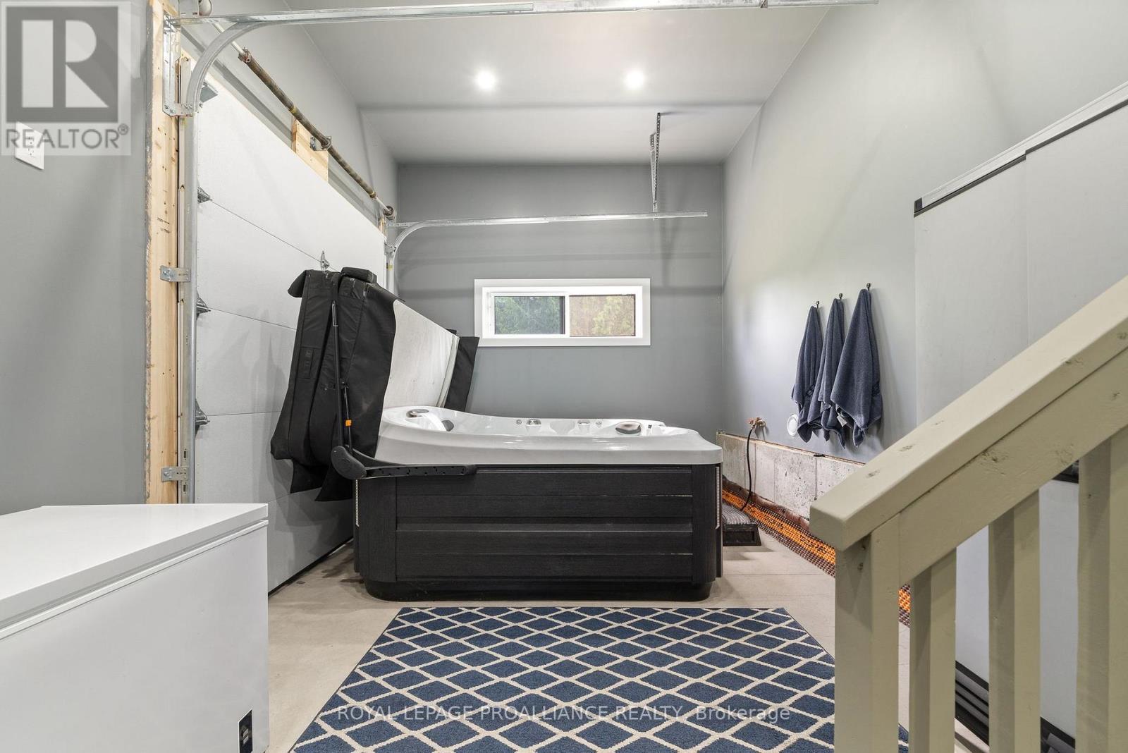 2528 County Rd 3, Prince Edward County, Ontario K0K 1L0 - Photo 33 - X12240297