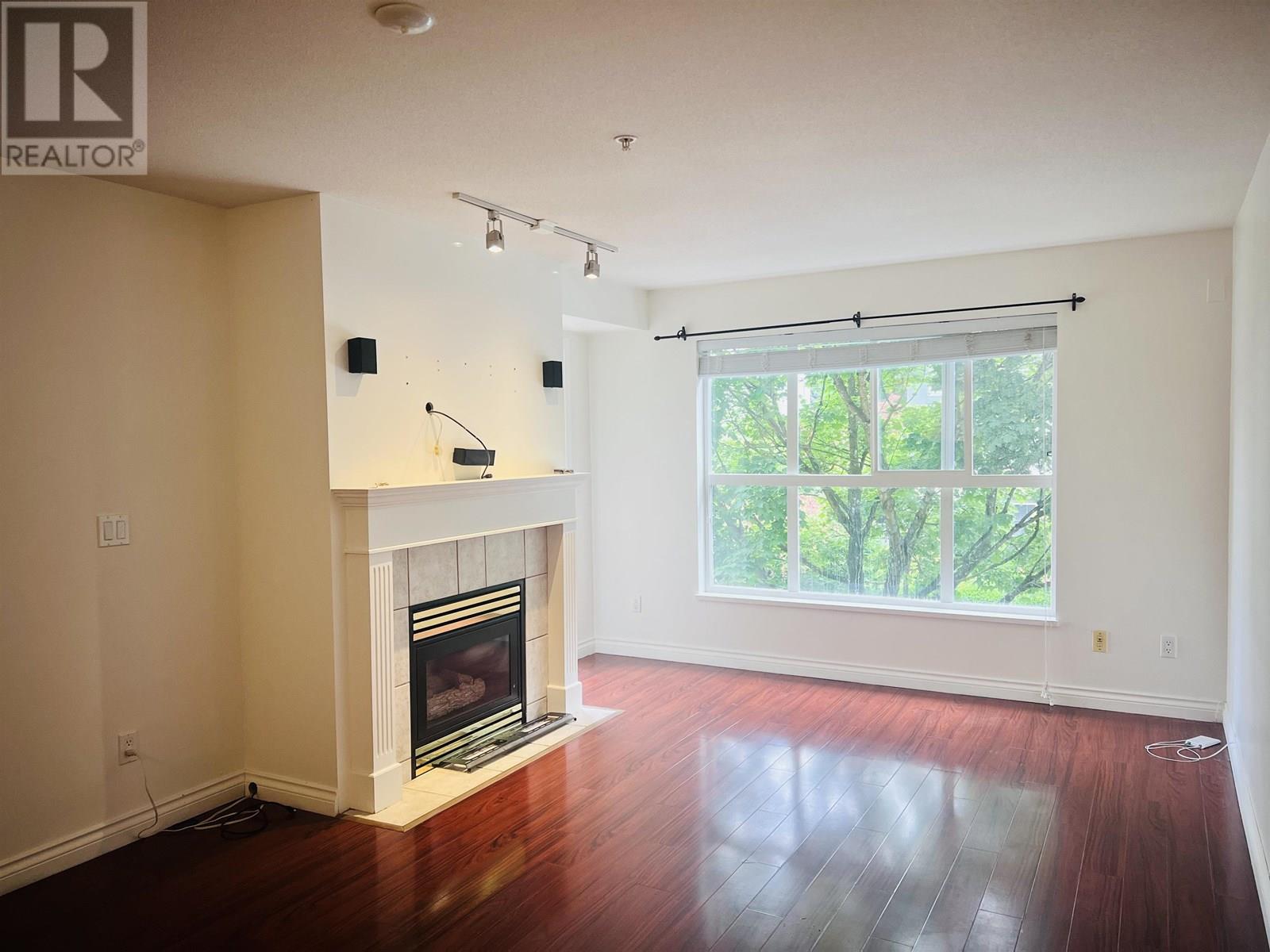 2393 WELCHER AVENUE, port coquitlam, British Columbia V3C1X6