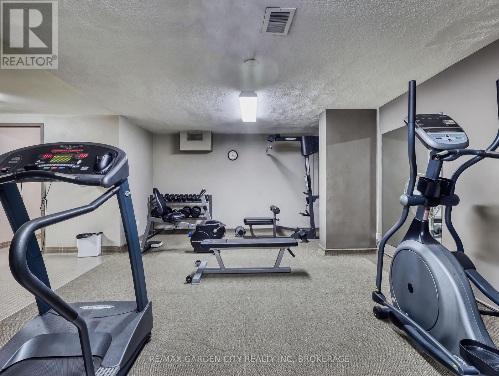 1002 - 35 Towering Heights Boulevard, St. Catharines (Glendale/glenridge), Ontario  L2T 3G8 - Photo 18 - X12239902