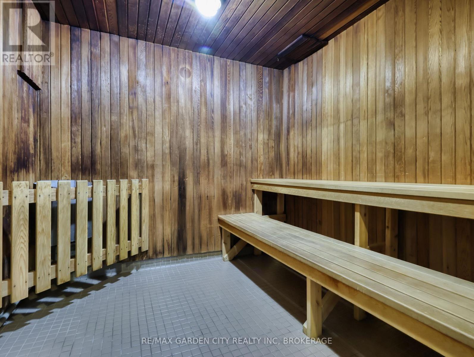 1002 - 35 Towering Heights Boulevard, St. Catharines (Glendale/glenridge), Ontario  L2T 3G8 - Photo 19 - X12239902