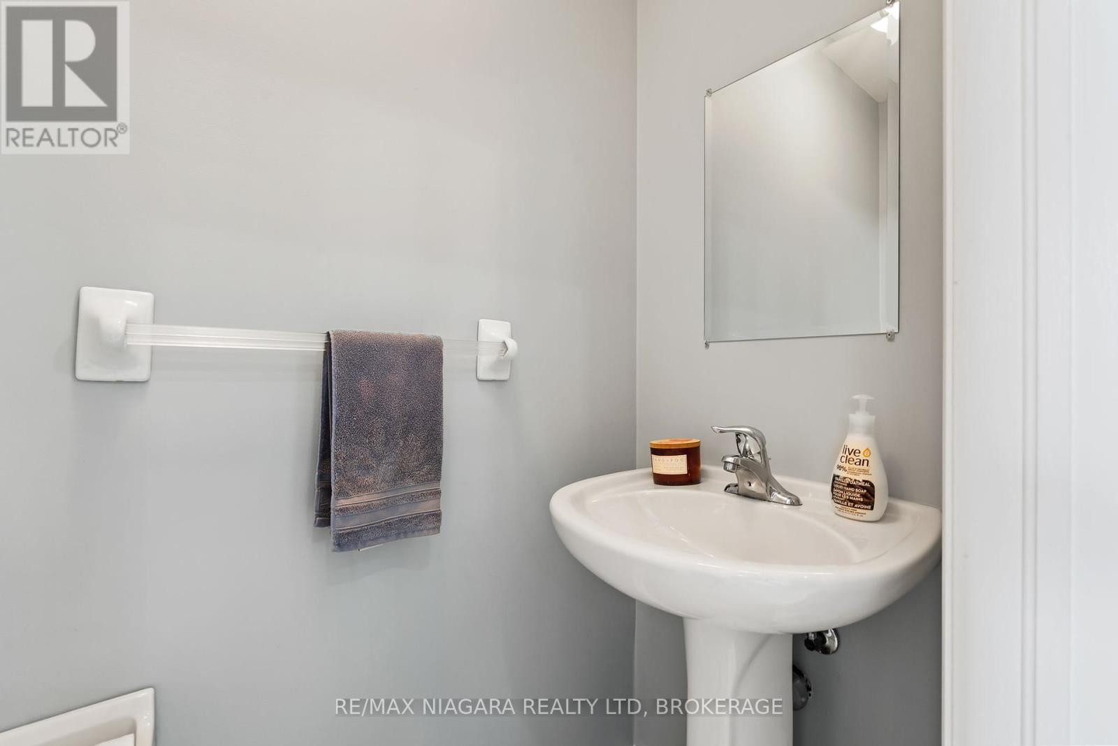 426 Barrington Court, Fort Erie, Ontario  L0S 1N0 - Photo 19 - X12240019