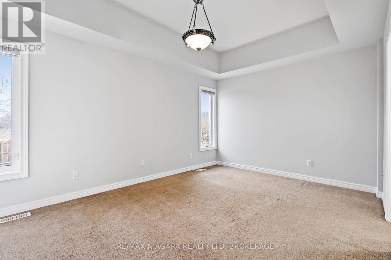 426 Barrington Court, Fort Erie, Ontario  L0S 1N0 - Photo 20 - X12240019