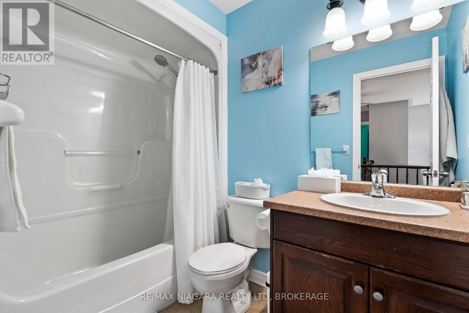 426 Barrington Court, Fort Erie, Ontario  L0S 1N0 - Photo 26 - X12240019