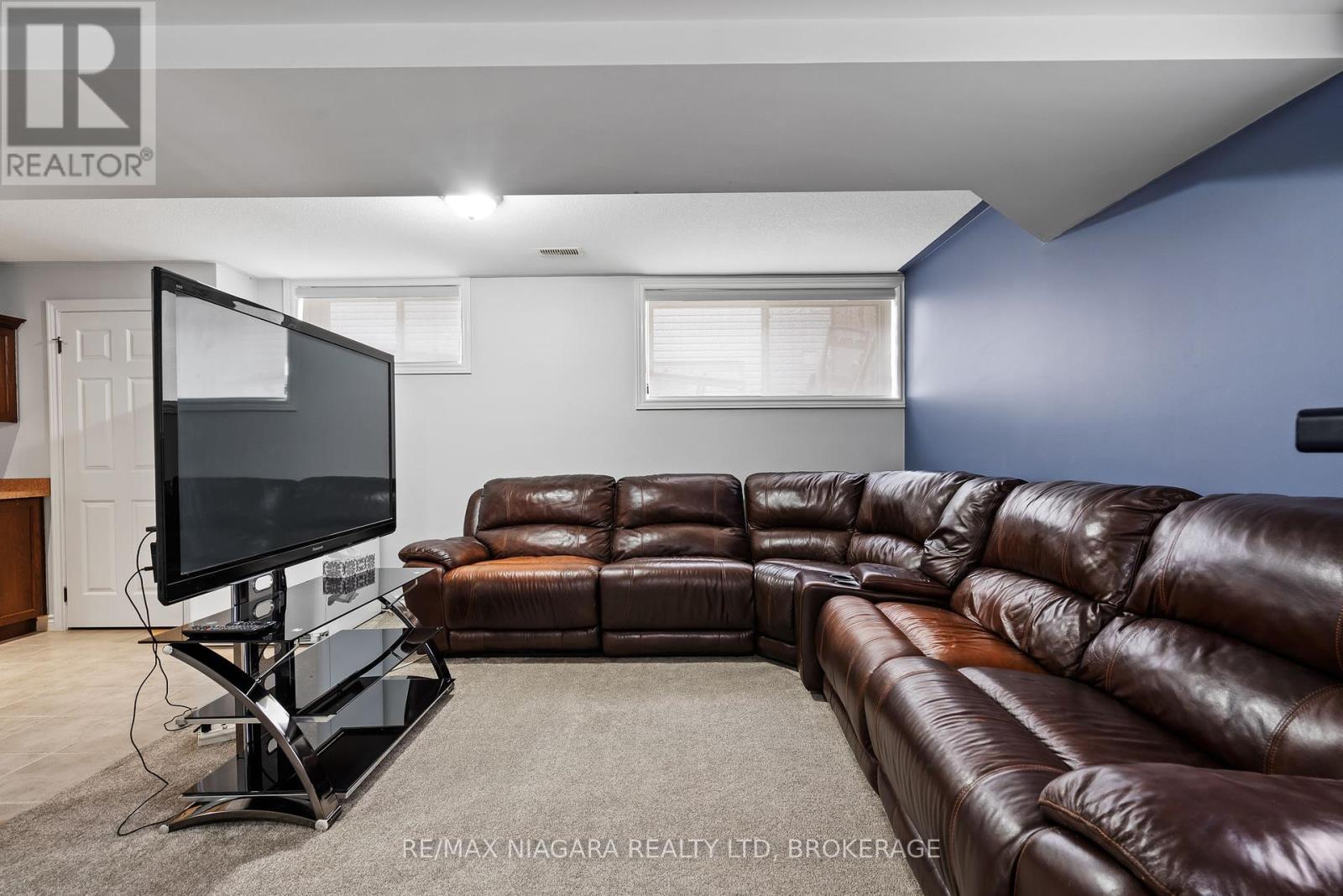 426 Barrington Court, Fort Erie, Ontario  L0S 1N0 - Photo 33 - X12240019