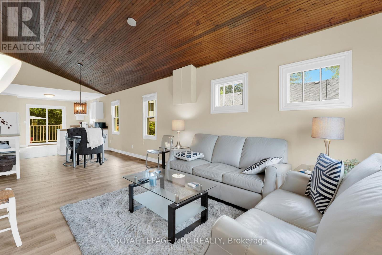 Property at 3829 BRUNSWICK AVENUE image 3