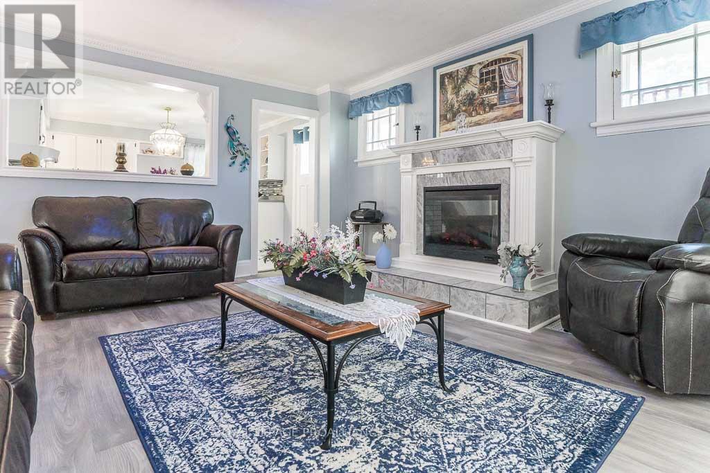84 Murray Street, Brockville, Ontario  K6V 2X1 - Photo 12 - X12239810