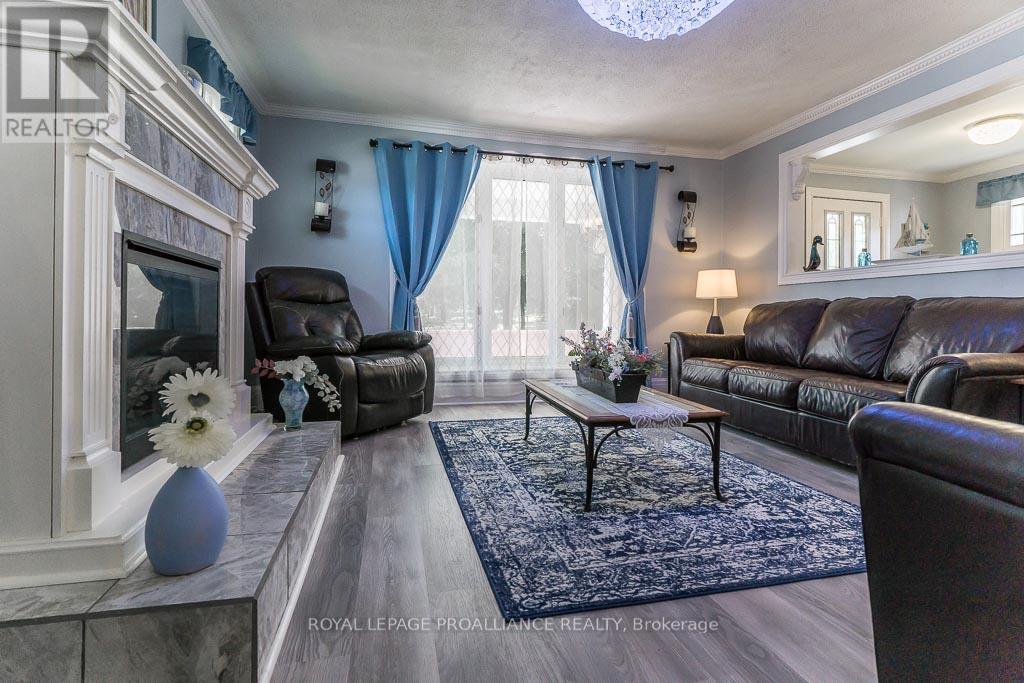 84 Murray Street, Brockville, Ontario  K6V 2X1 - Photo 13 - X12239810