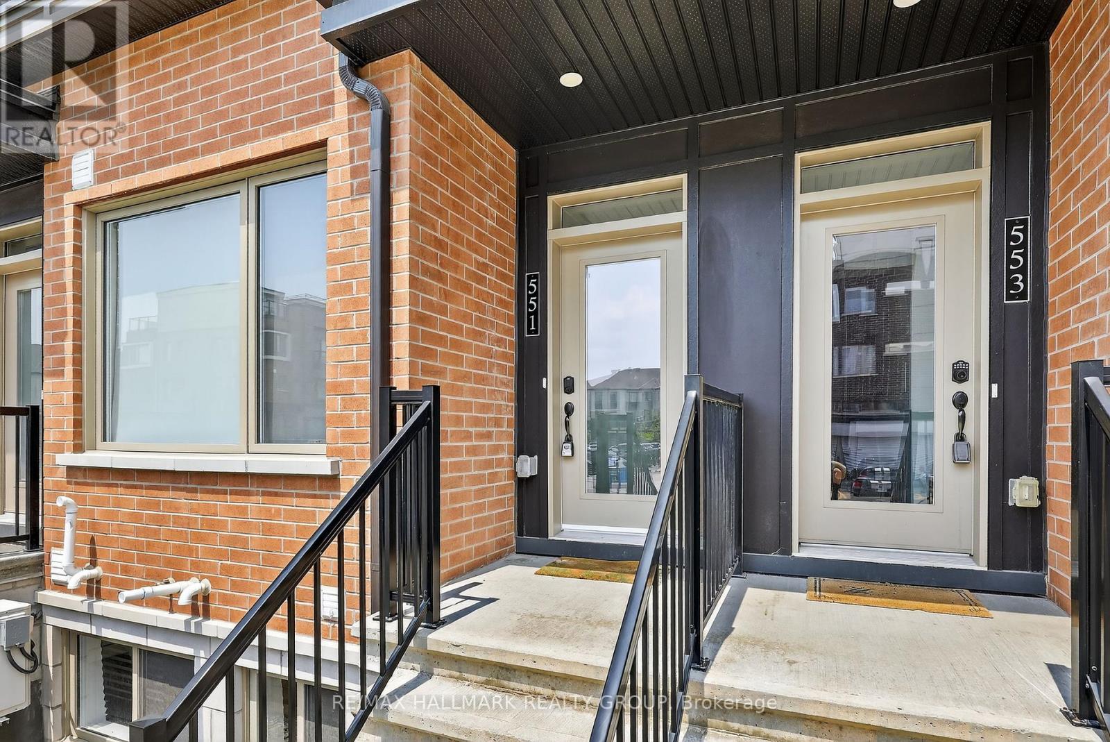 Property at 551 TAKAMOSE PRIVATE image 3