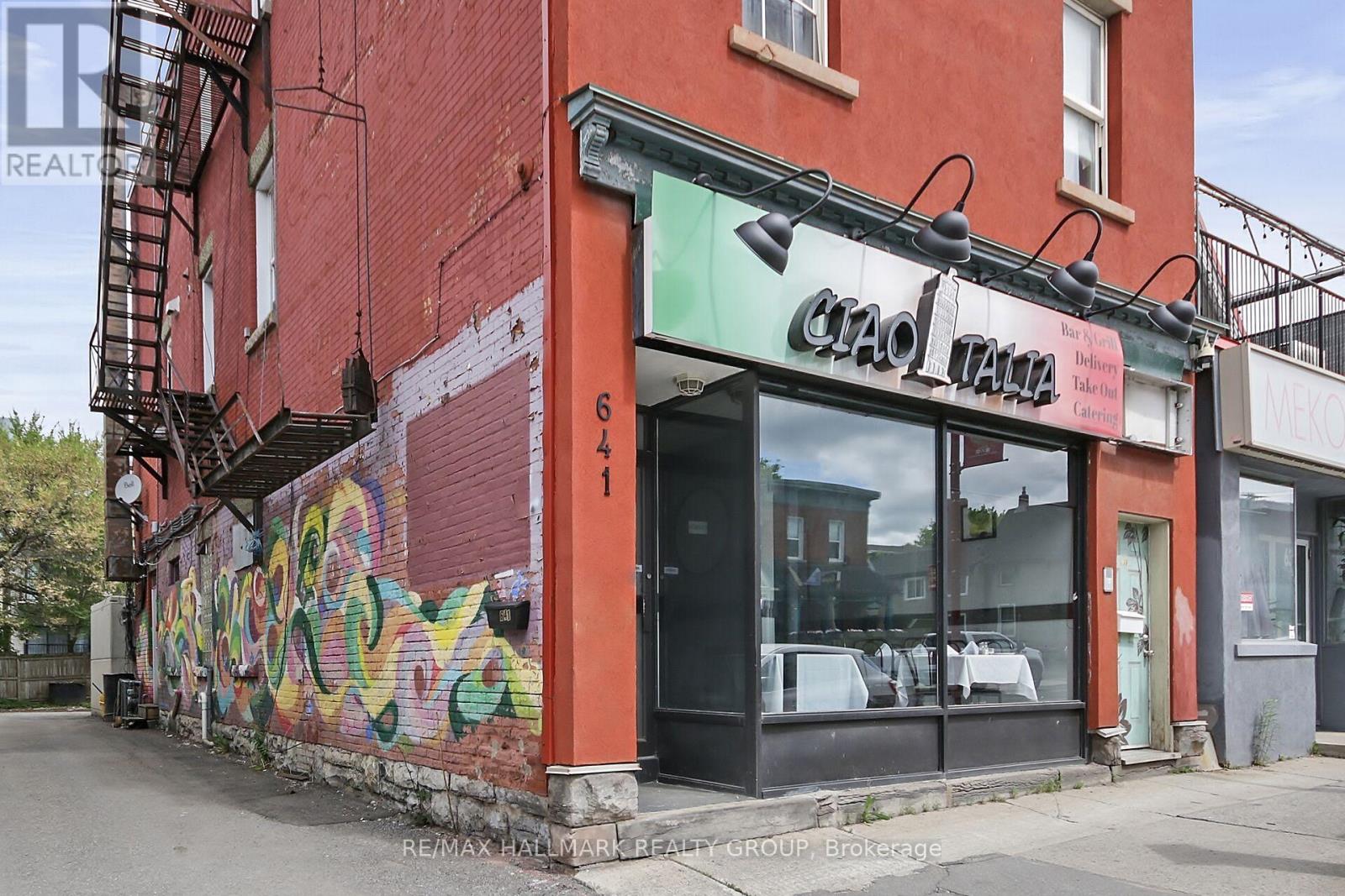 641 Somerset Street W, Ottawa, Ontario  K1R 5K3 - Photo 4 - X12240058