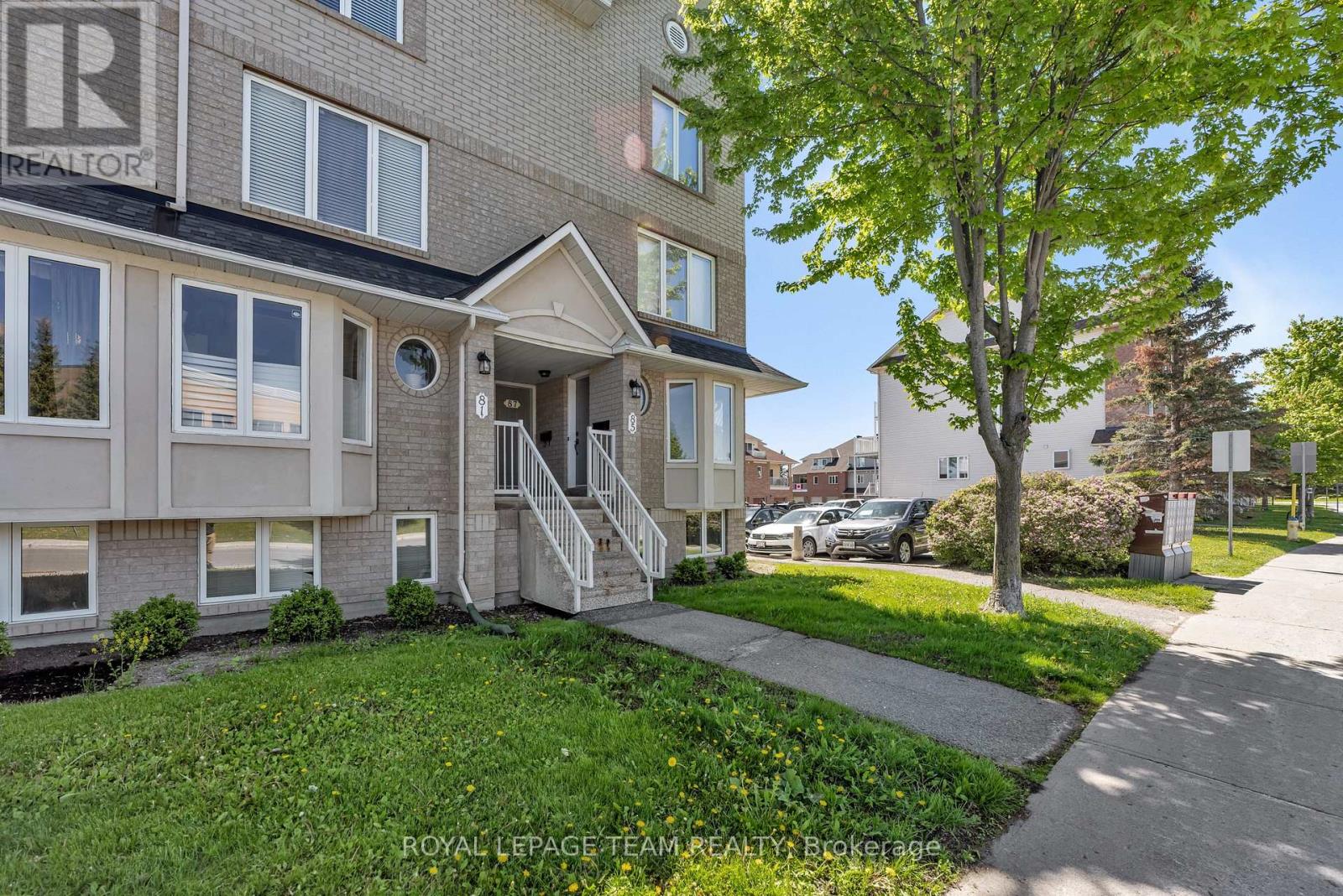 Property at 6 - 85 CRESTHAVEN DRIVE image 3