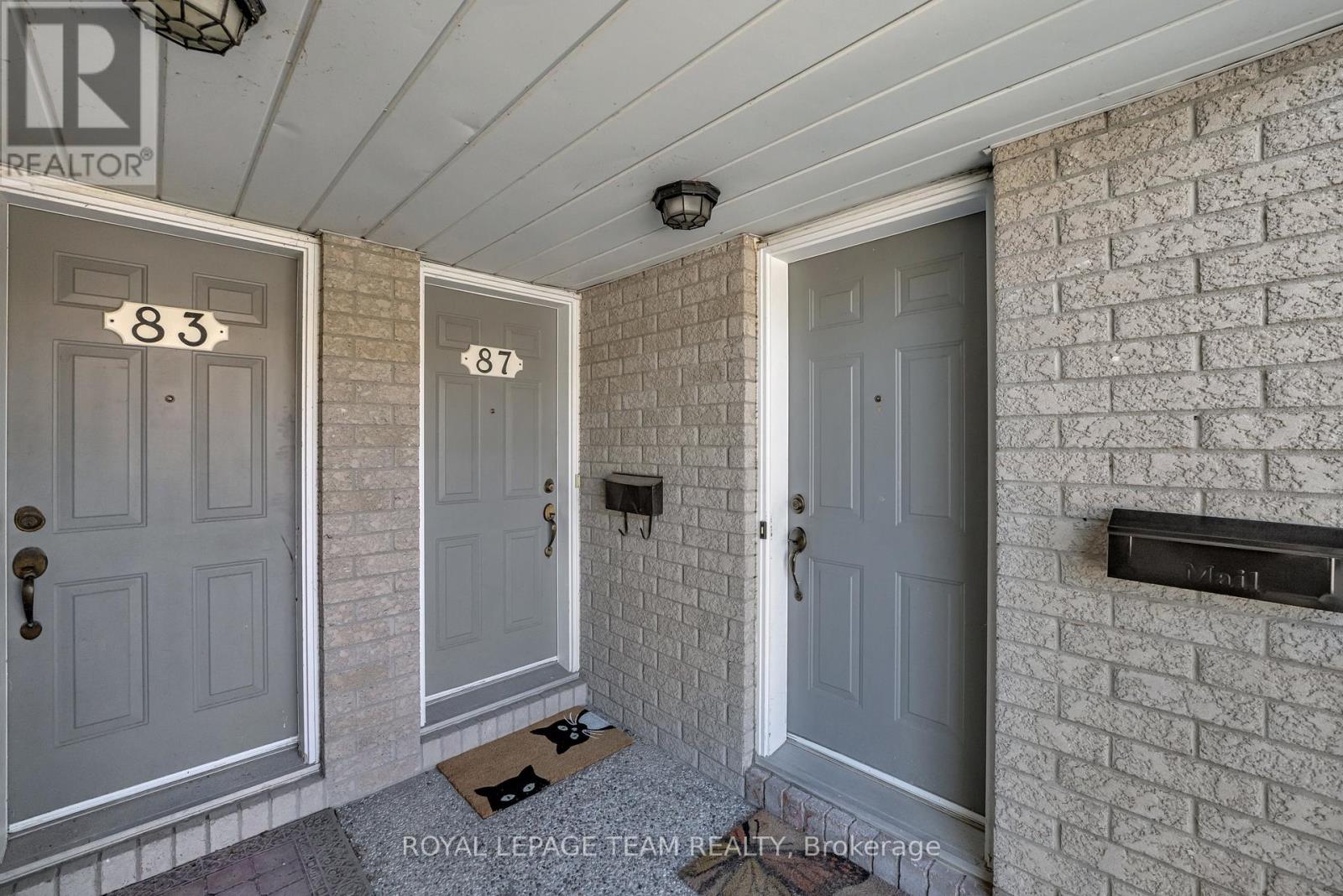 Property at 6 - 85 CRESTHAVEN DRIVE image 4