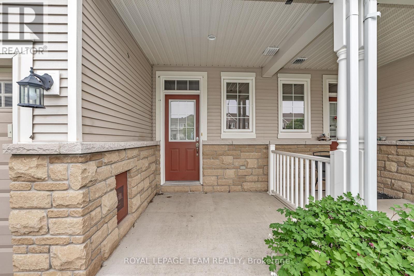 Property at 625 PEPPERVILLE CRESCENT image 3
