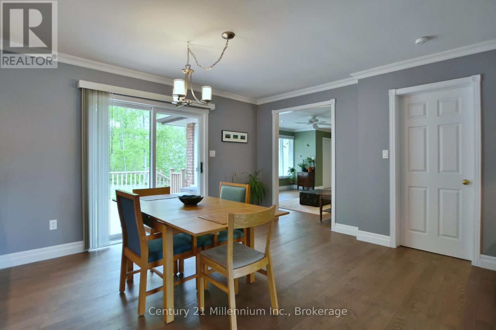 48 Indianola Crescent, Wasaga Beach, Ontario  L9Z 2W3 - Photo 16 - S12239889