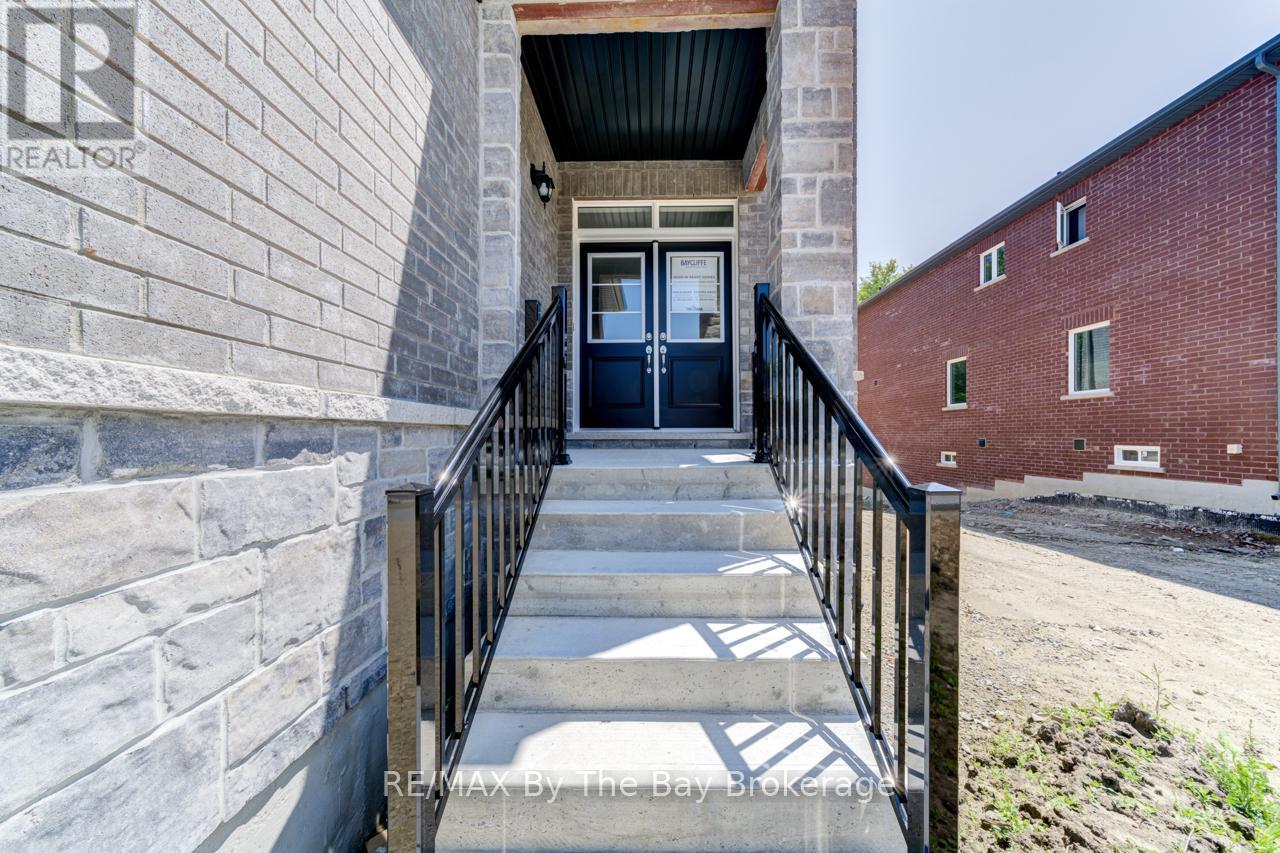 3 Misty Ridge Road, Wasaga Beach, Ontario  L9Z 0R8 - Photo 7 - S12239913
