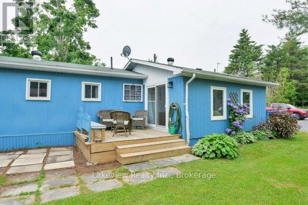 17 Montgreenan Drive, Oro-Medonte, Ontario  L3V 0P9 - Photo 12 - S12239983