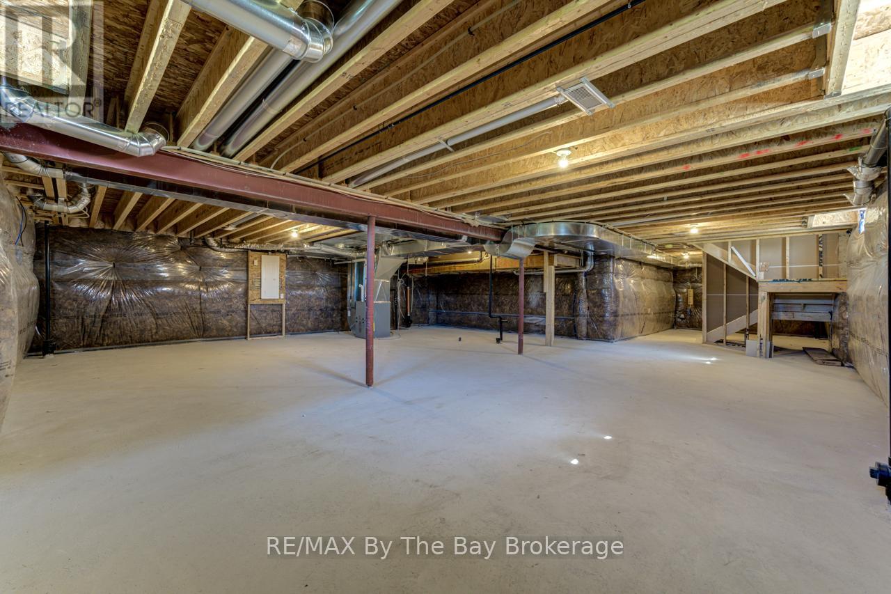 16 Misty Ridge Road, Wasaga Beach, Ontario  L9Z 0R8 - Photo 34 - S12240331