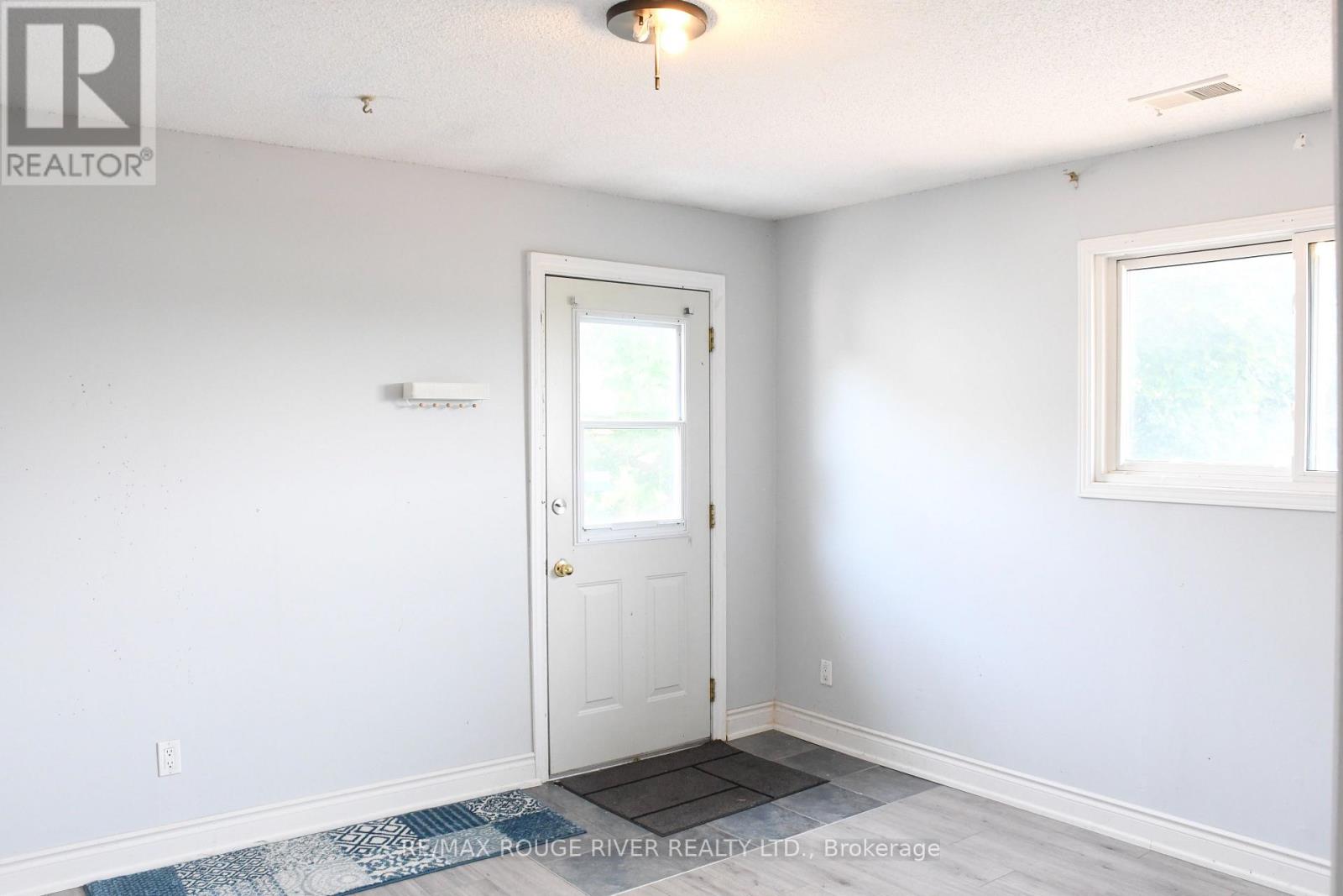 604 Kent Street, Whitby, Ontario  L1N 4Y9 - Photo 18 - E12239448