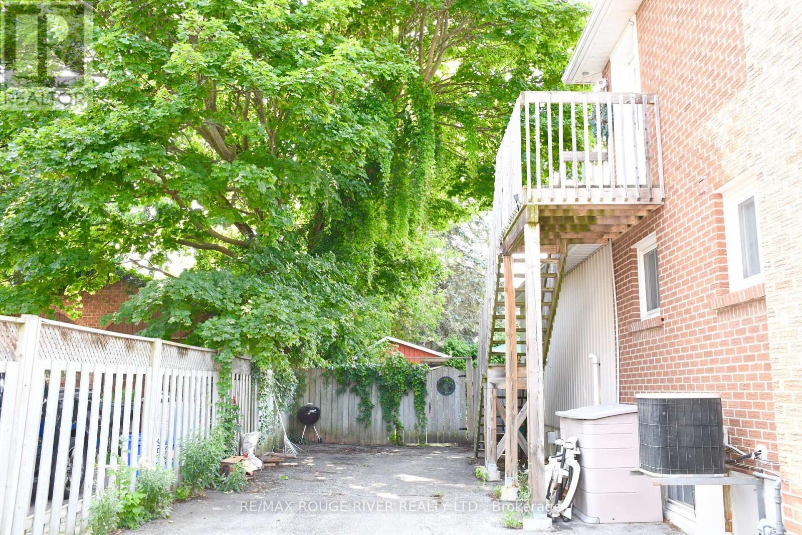 604 Kent Street, Whitby, Ontario  L1N 4Y9 - Photo 16 - E12239448