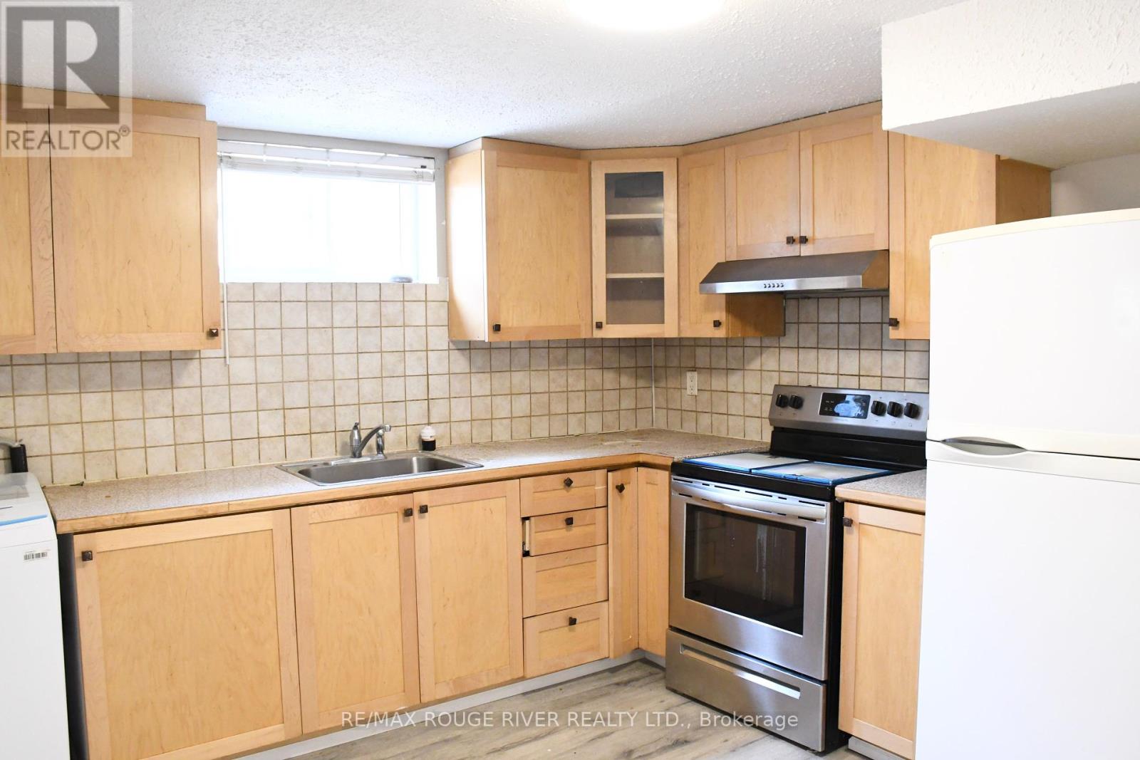 604 Kent Street, Whitby, Ontario  L1N 4Y9 - Photo 32 - E12239448