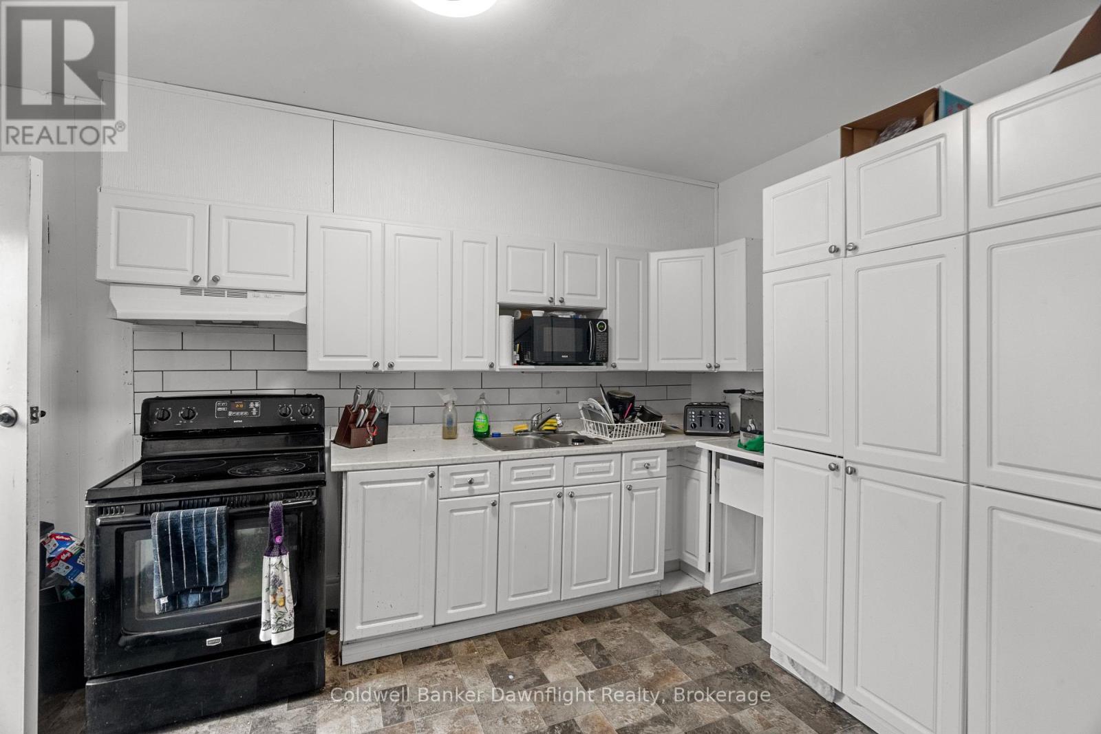 378 Main Street S, South Huron, Ontario N0M 1S2 - Photo 31 - X12240178