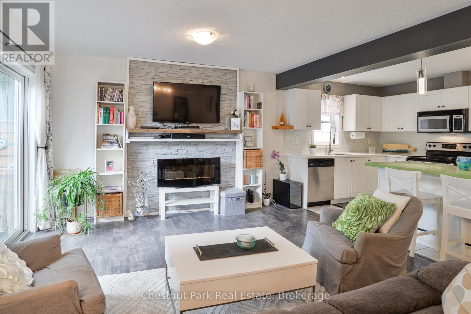 Property at 180 PINE STREET image 4