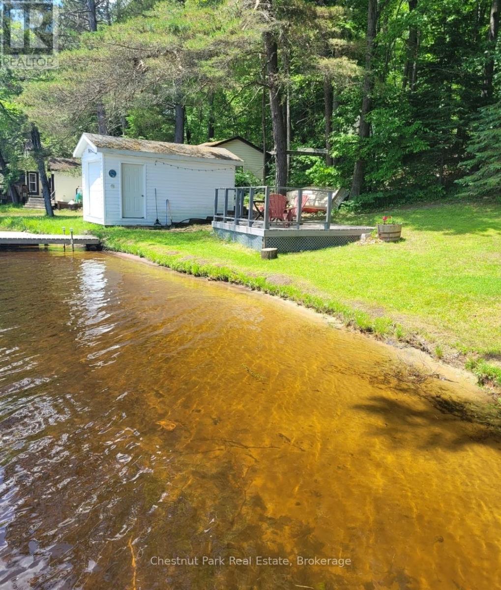 1038 Fitchett Lane, Gravenhurst, Ontario  P1P 1R3 - Photo 5 - X12240526