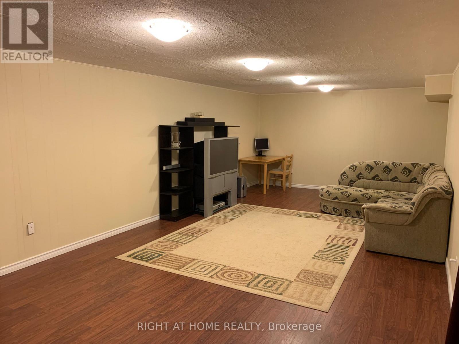 66 Dewlane Drive, Toronto, Ontario  M2R 2P8 - Photo 15 - C12239750